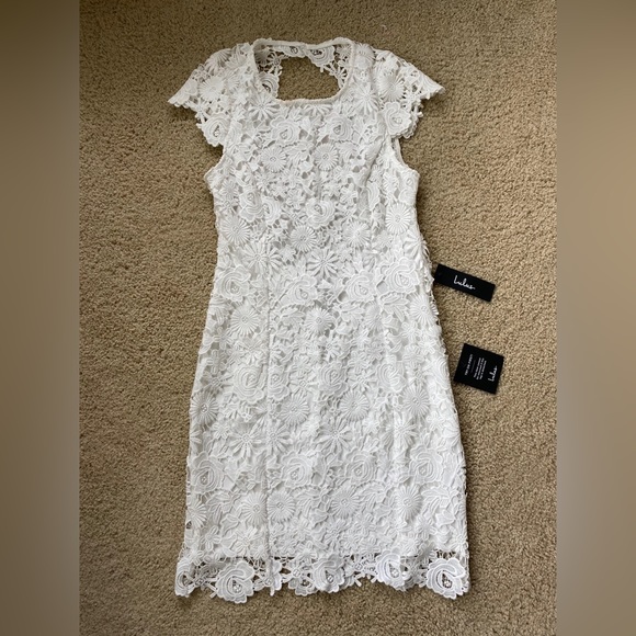 White Backless Lace Dress (Lulu’s) Size Small - Picture 7 of 8